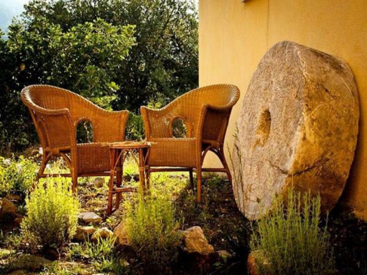 Il Giardino Di Julia B&B ตอร์โตรา ภายนอก รูปภาพ
